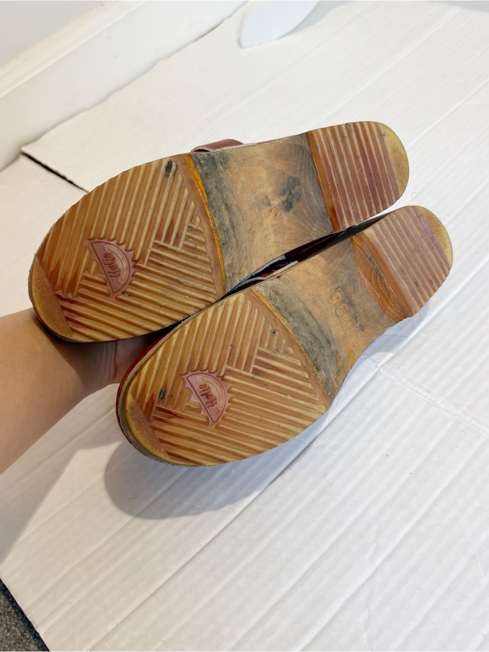 Vintage 1970s Holie Troll Red Leather Clogs Braided Size 6 Made in Sweden Wooden - Picture 12 of 16